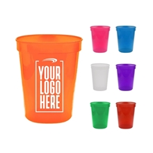 aerial view a group of 16 oz measuring cup, image 1 of 3