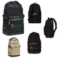 aerial view a group of oakley - 23l utility backpack, image 1 of 2