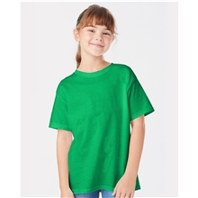a group of hanes - youth comfortsoft(r) heavyweight t - shirt - 5480