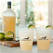 a group of 16 oz frost flex stadium cup