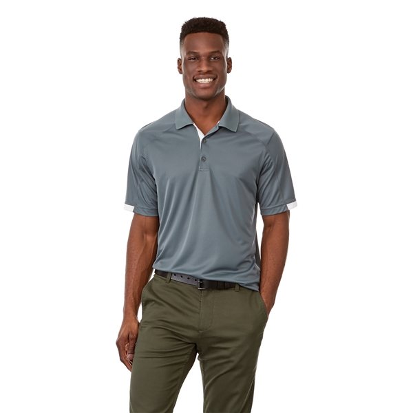 aerial view a steel grey/white (945) mens kiso short sleeve performance polo, image 6 of 8