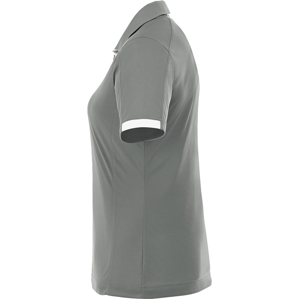 aerial view a steel grey/white (945) womens kiso short sleeve performance polo, image 4 of 5