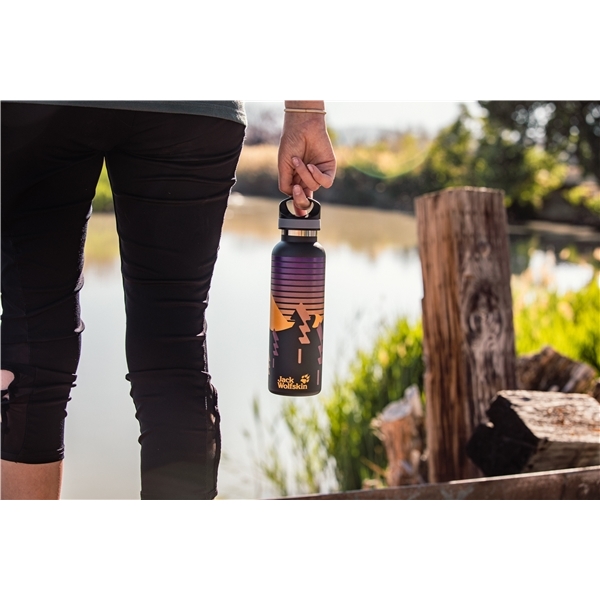 aerial view a group of 20 oz basecamp tundra bottle with screw top lid, image 10 of 14