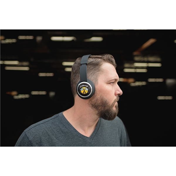 aerial view a group of beebop(tm) wireless headphones, image 5 of 6