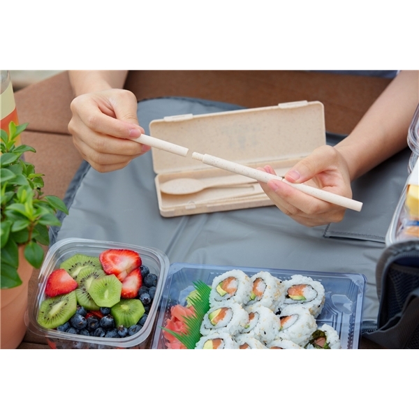 Chow Bella Glass Bento Box with Cutlery