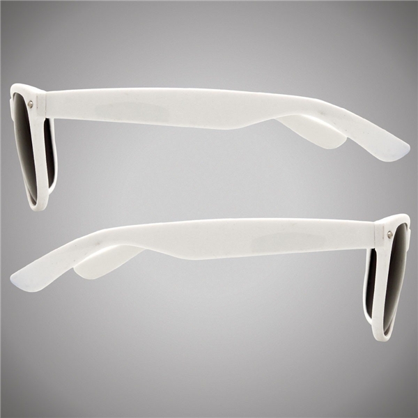 Premium Classic Retro Sunglasses - White