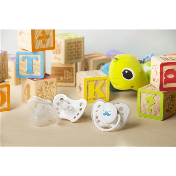 Baby Pacifier Machine Promotional Silicone Baby Pacifier with Cap