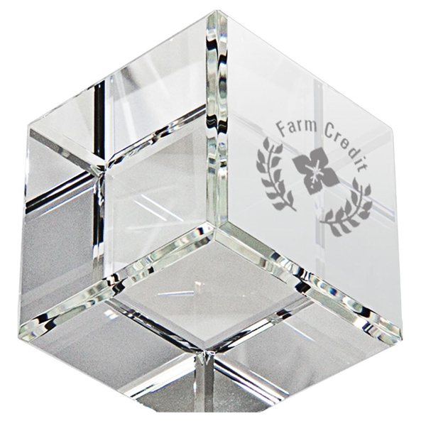 Beveled Standing Crystal Cube