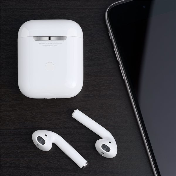 Set of Airpods w / 1500 Purchase